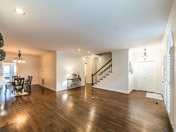 5th image of 65 Revere Way Unit 65