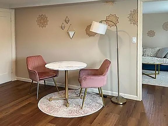 dining area in the kitchen