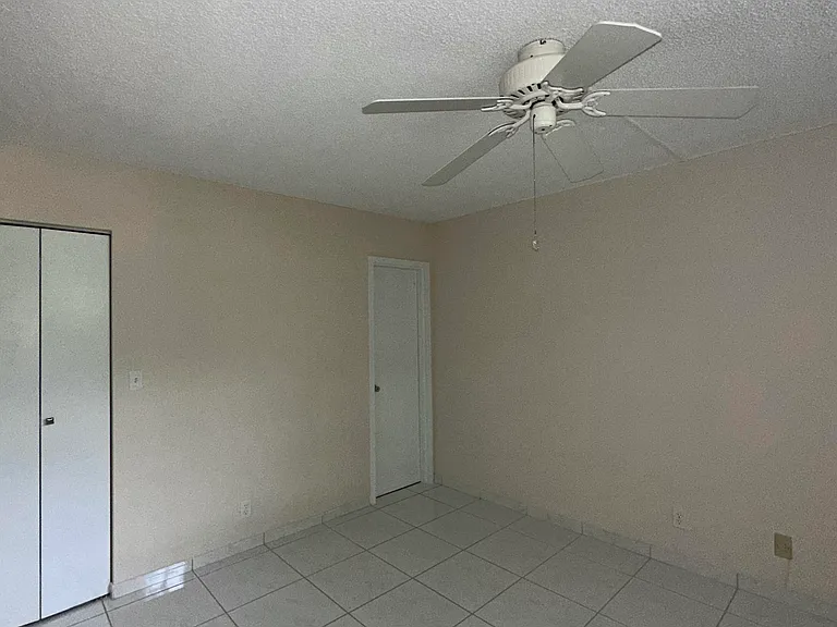 5300 NE 24th Ter #211C — Photo 29