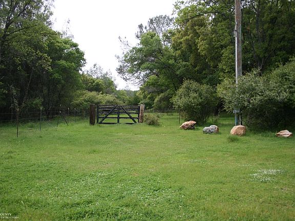 4th image of 14262 Neptune Ln