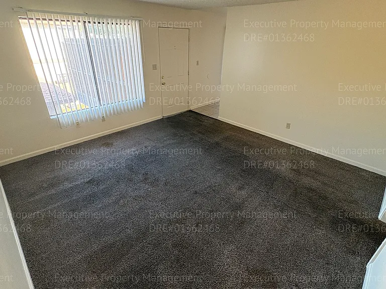 2812 N Half Moon Dr — Photo 12