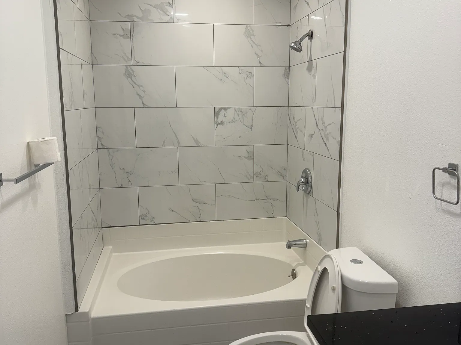 4 bed, 1745 sqft, $2,500 — Photo 3