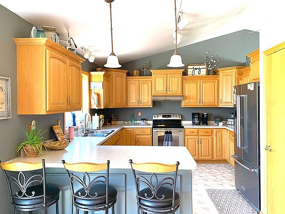 5th image of 2226 Willow Way Dr