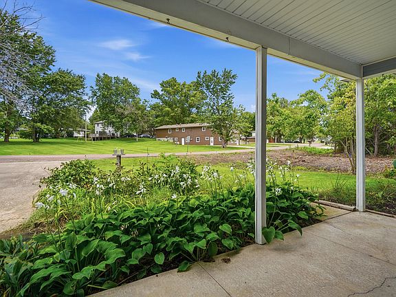 4th image of 4808 E Prairie Cir