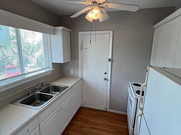 5th image of 301 4th Ave N APT 405
