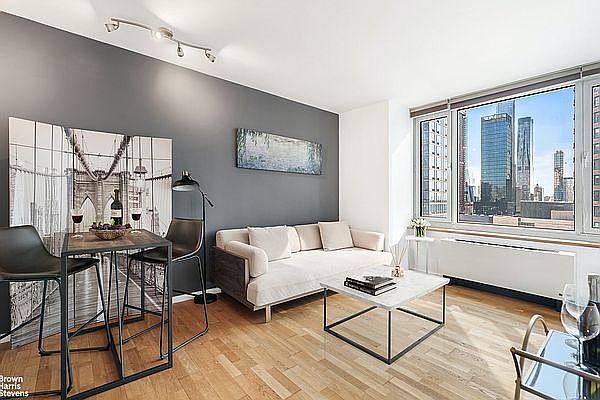 1st image of 635 W 42nd St APT 18K