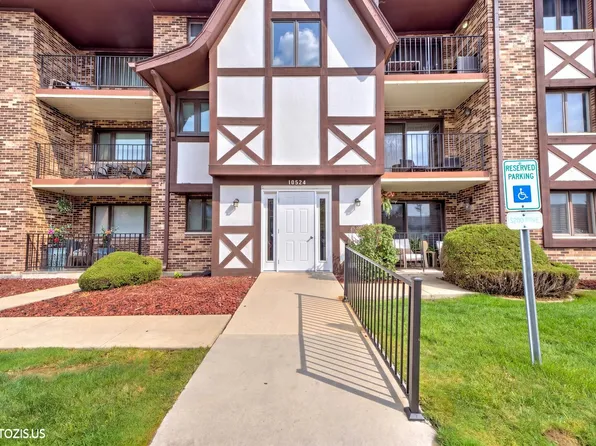 10524 Ridge Cove Dr APT 25B, Chicago Ridge, IL 60415