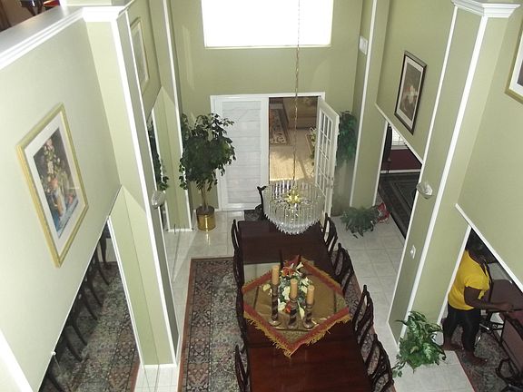3rd image of 3813 Barrington Dr