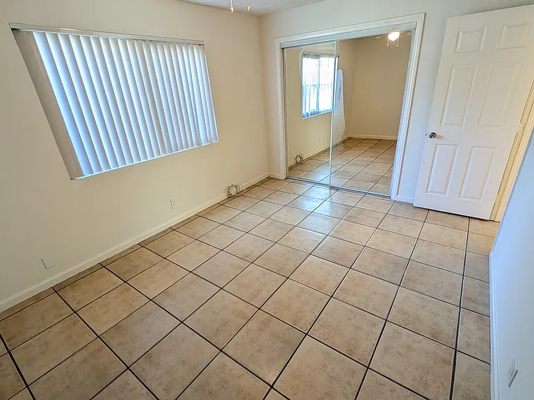 922 W Olive Ave #A — Photo 6