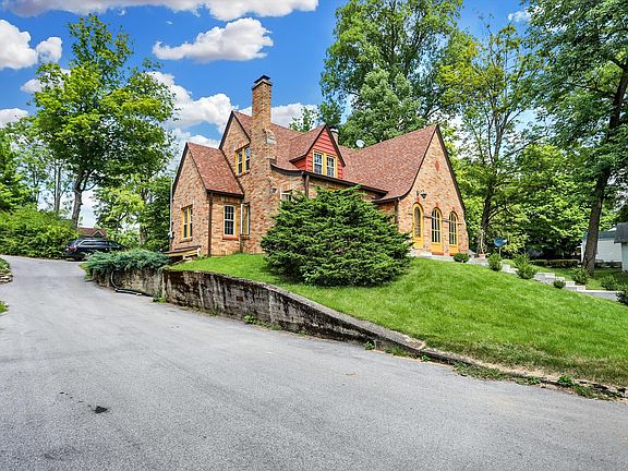 2nd image of 420 Beech Park Dr
