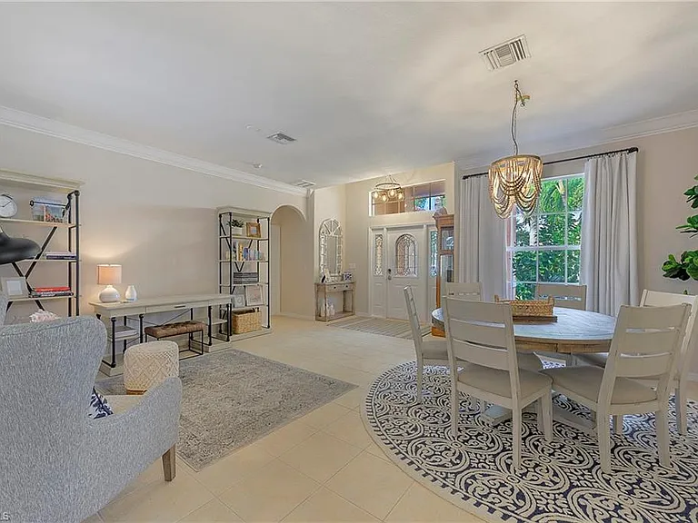1032 Tivoli Ln — Photo 10