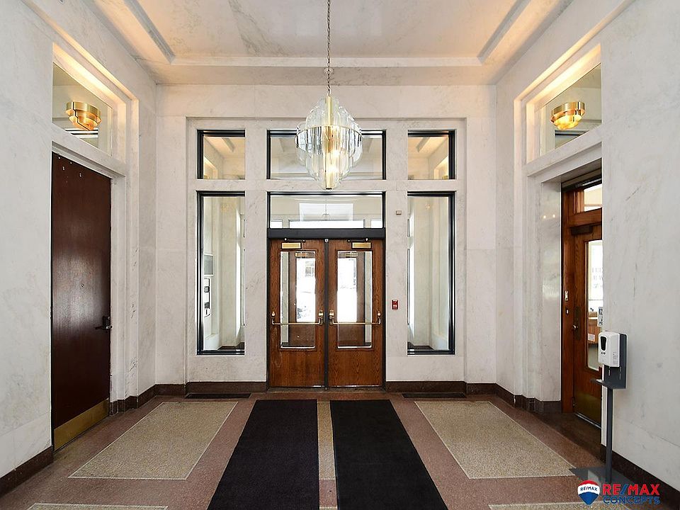 1st image of 100 N 12th St APT 905
