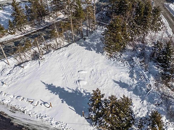 3rd image of Montague Rd