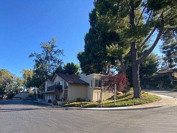 5th image of 37 N Meadowlark Ln