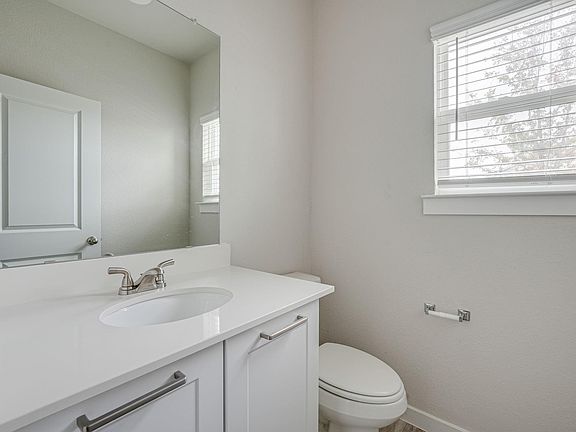 3rd image of 1336 Pebblebrook Dr