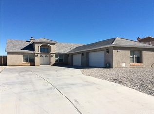 8601 Dumosa Ave, Yucca Valley, CA 92284