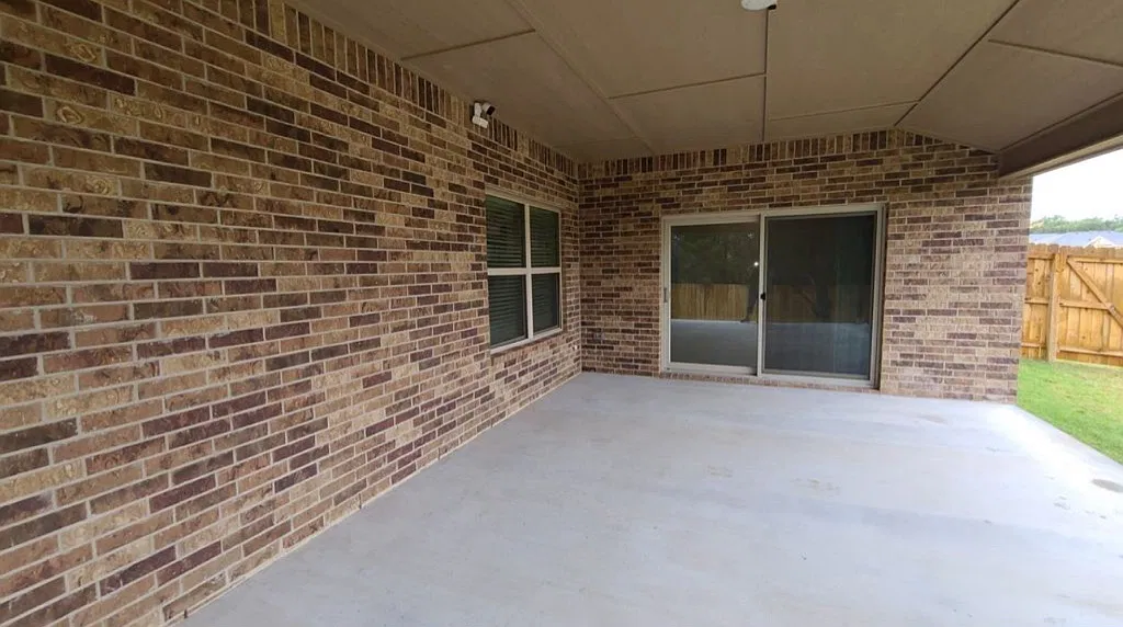 Modern 4-Bed Single Family Home for Rent in Copperas Cove — Photo 3