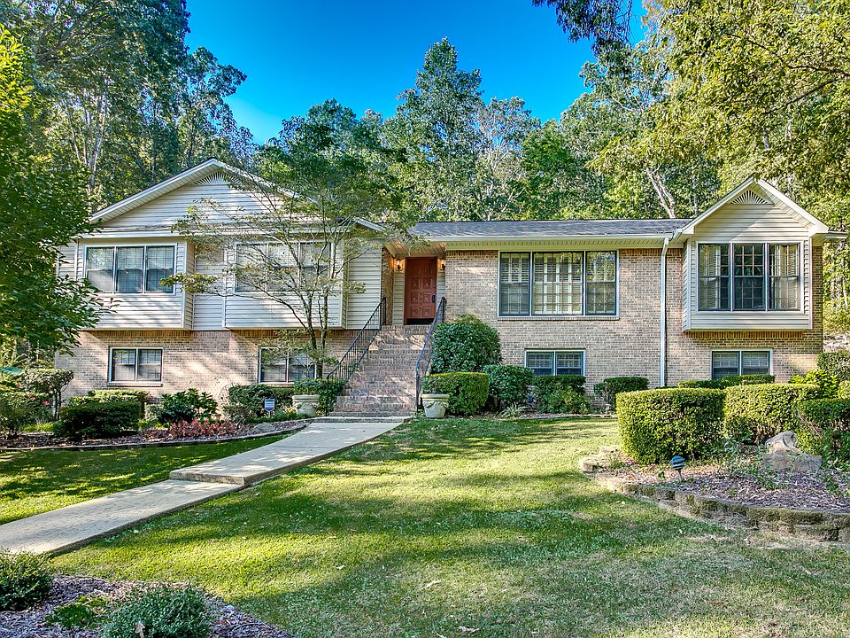 1st image of 4405 Woodland Hills Dr