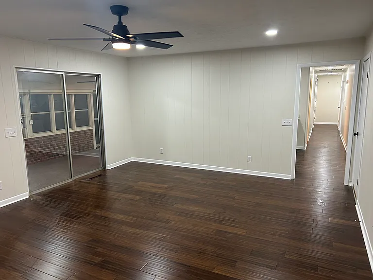 4044 S Broadway Ave — Photo 28