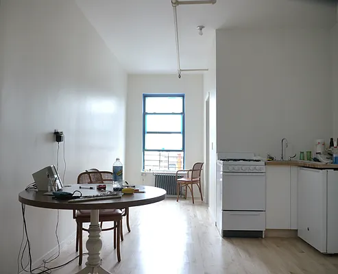 Sold by Leiter Realty Group LLC | media 25