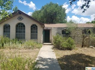 115 Nichols Dr, San Marcos, TX 78666