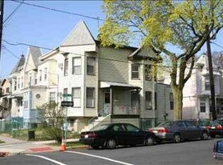 539 Avenue E, Bayonne, NJ 07002