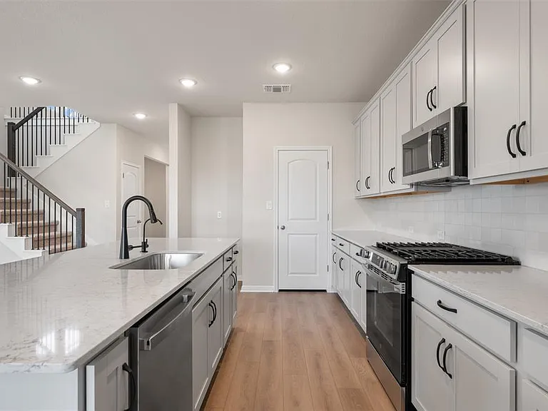 113 Coleto Trl — Photo 15