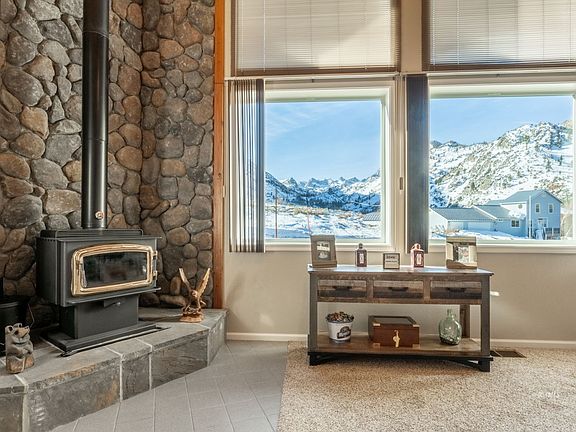 4th image of 103 Sumac Rd