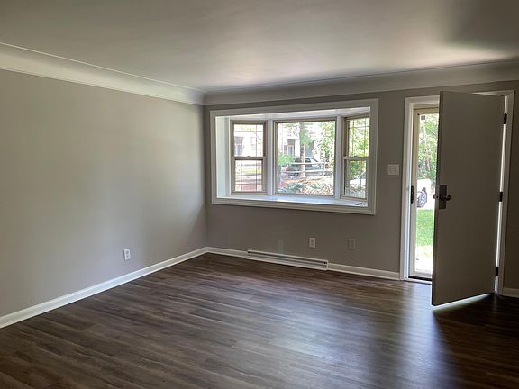 2nd image of 9300 Wynnecrest Dr