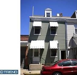 2nd image of 431 Mulberry St