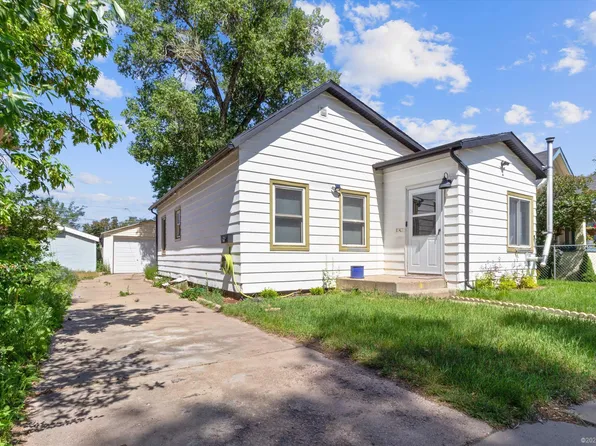 1014 S 4th St, Laramie, WY 82070