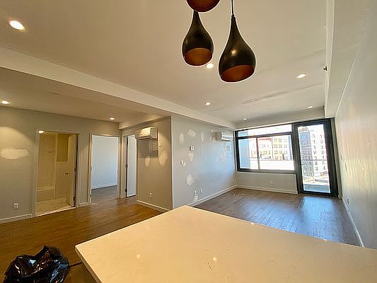 4th image of 590 Bushwick Ave #407A