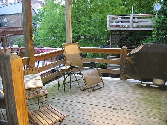 2nd image of 1814 N Paulina St APT 2R