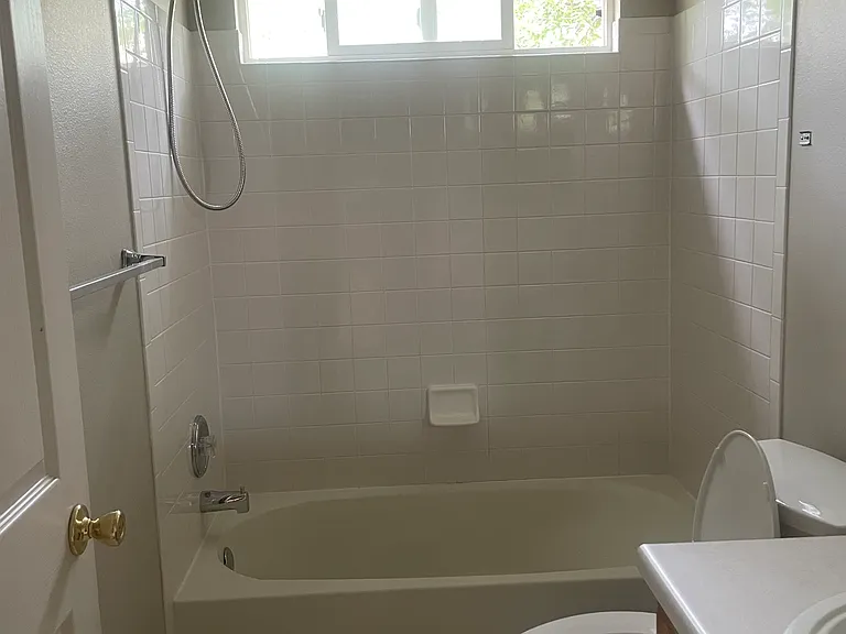 Larkspur Dr — Photo 5