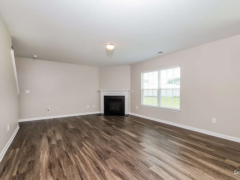 1448 Kilstrom St — Photo 8