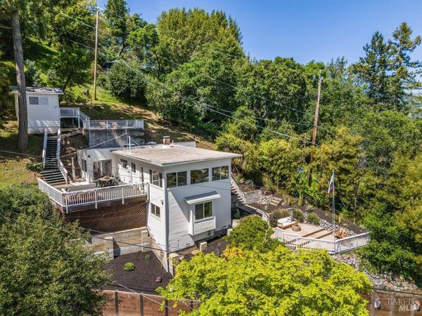 294 Scenic Rd, Fairfax, CA 94930