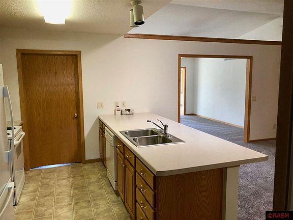 3rd image of 1862 E Welco Dr