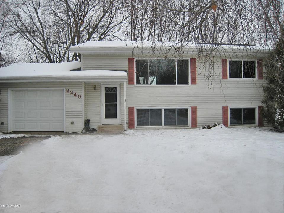 2240 Condor Pl