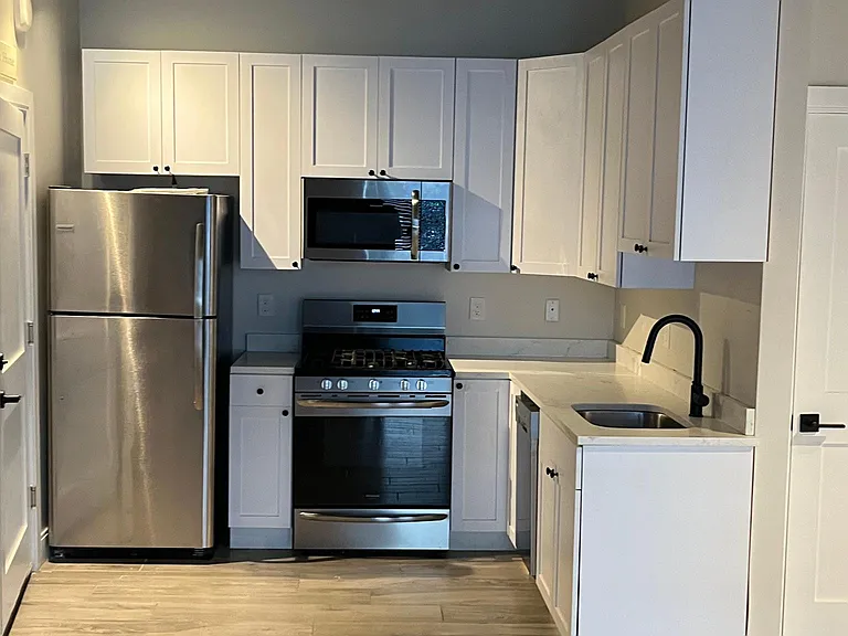 108 Harrison St #206 — Photo 6