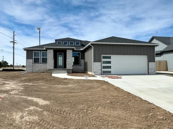 4101 Royal Ct, Hays, KS 67601