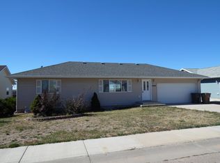 4204 Longhorn Ave, Gillette, WY 82718