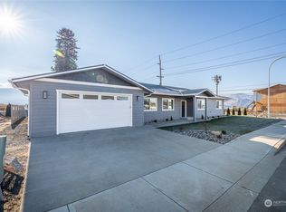 2516 1st St SE, East Wenatchee, WA