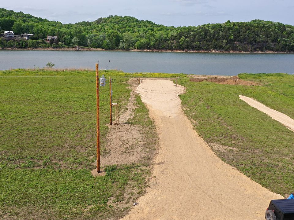 1st image of 601 River Front Dr