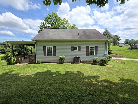 5th image of 2222 Pleasant Valley Rd