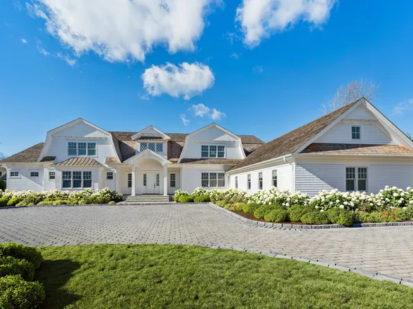 5 Michaels Way, Westhampton Beach, NY 11978