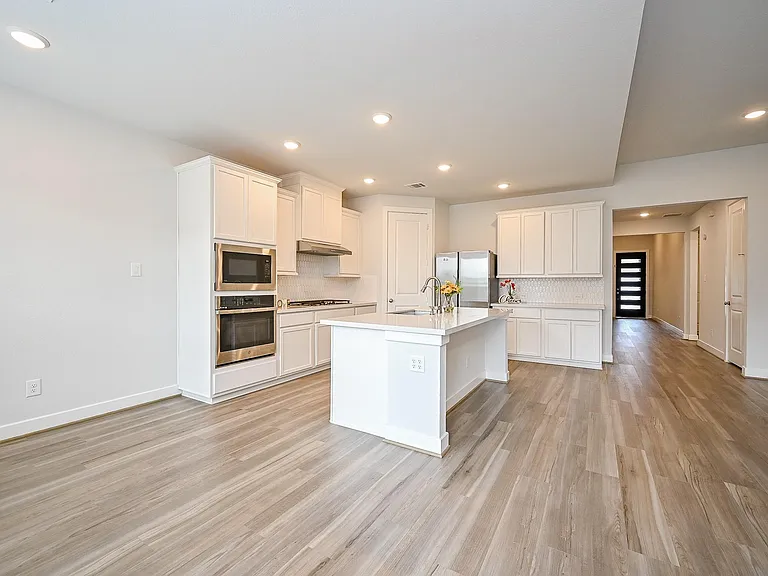 9222 Dearborn Knoll Dr — Photo 12
