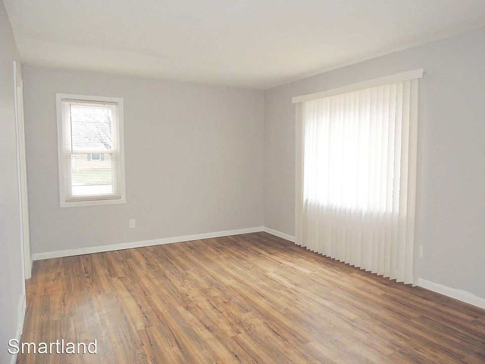 25390 Briardale Ave, Euclid, OH 44132 | Zillow