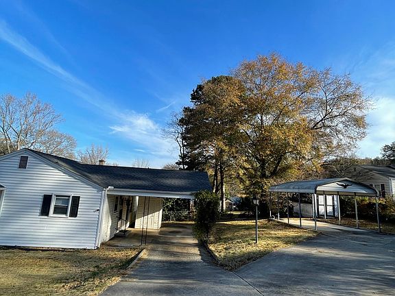 2nd image of 814 Kenmore Dr