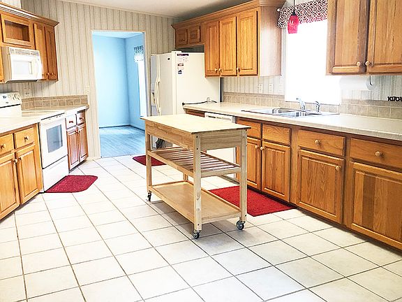 4th image of 8363 W Charmaine Dr