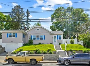 440 Park Ave, Cranston, RI 02910